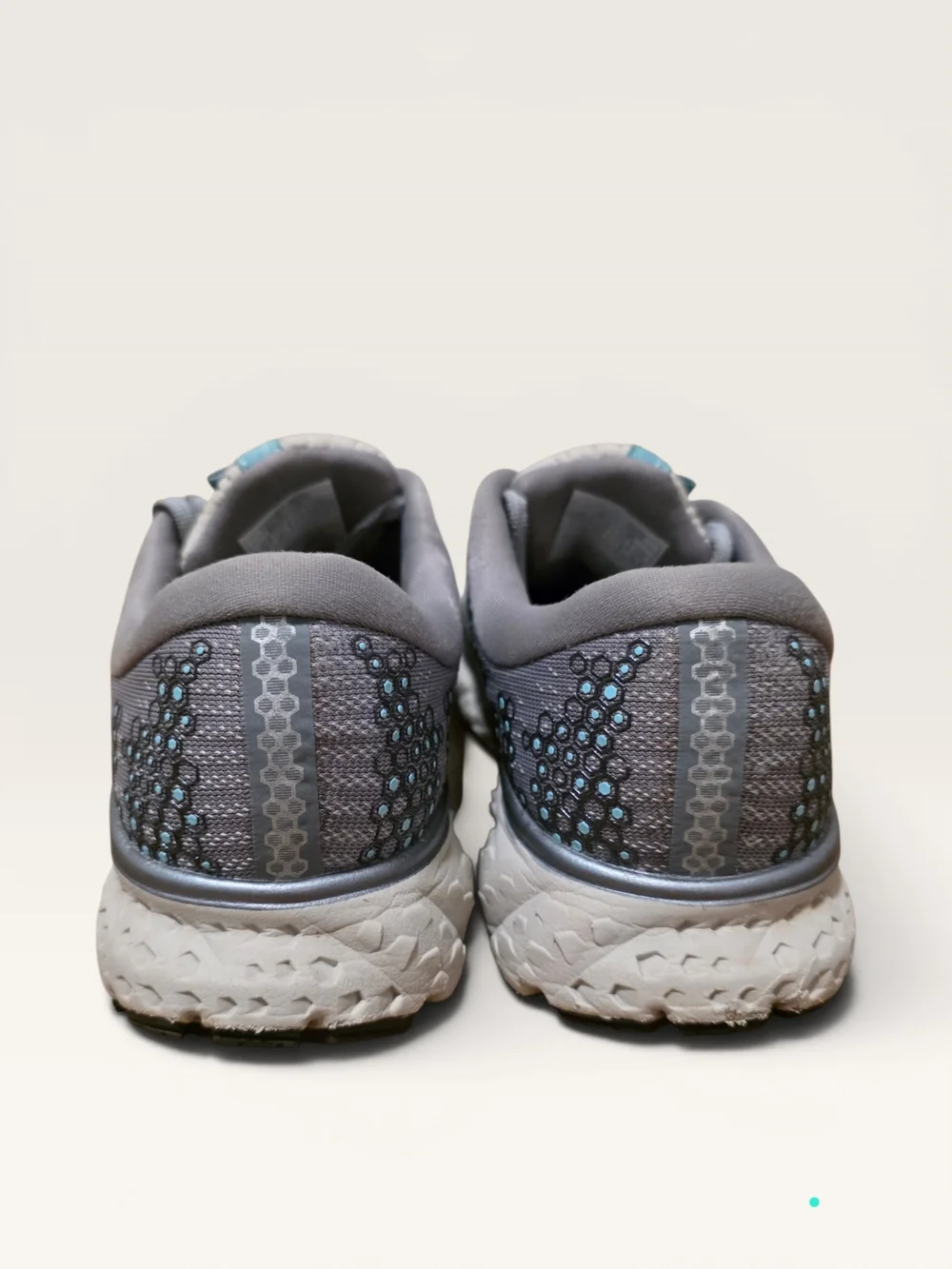 Brooks Glycerin 17 Gray Teal Running Shoes Sneakers Womens Size 9.5 B